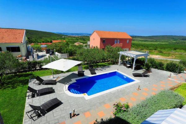 10525729_717882121606221_2859721815377437667_n 10525729_717882121606221_2859721815377437667_n