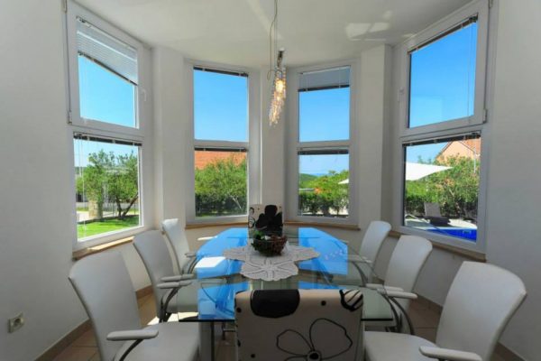 9261_717882758272824_717437550483352833_n 9261_717882758272824_717437550483352833_n